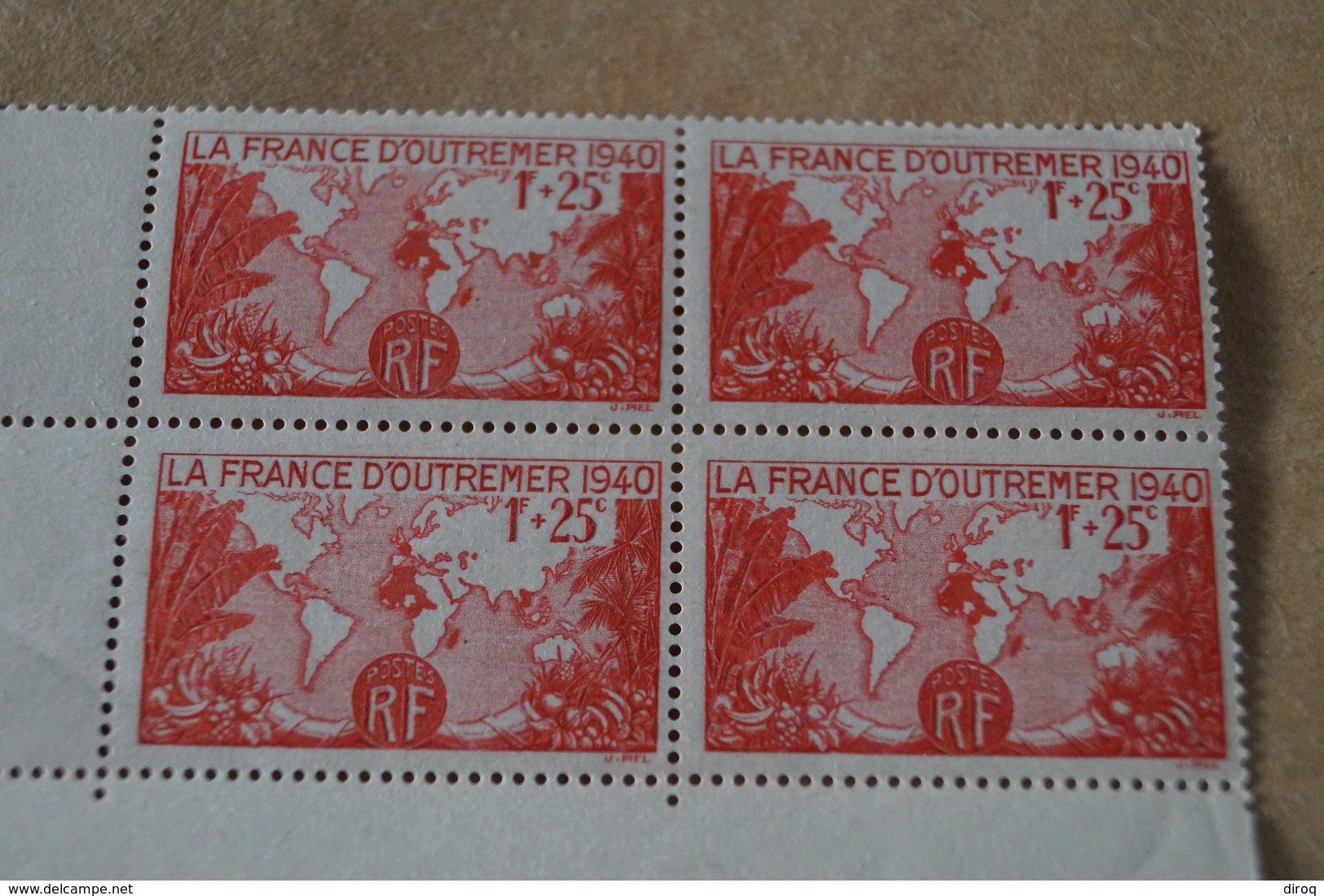 Superbe Feuillet De 4 Timbres,strictement Neuf Avec Gomme,1940,France D'Outremer,surcharge,N° 453 - Neufs