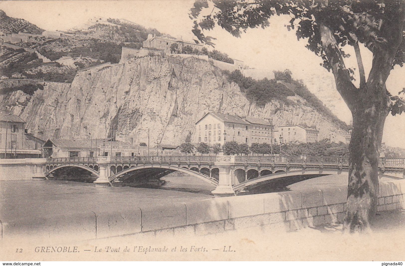 Cp , 38 , GRENOBLE , Le Pont De L'Esplanade Et Les Forts - Grenoble