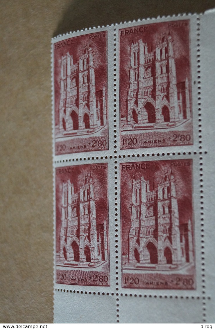 Superbe Feuillet De 4 Timbres,strictement Neuf Avec Gomme,1944,Amiens,N° 665 - Neufs