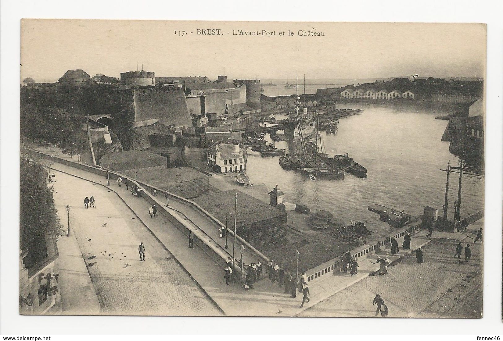 CPA - BREST - L'Avant-Port Et Le Château - Animée  (V39) - Brest