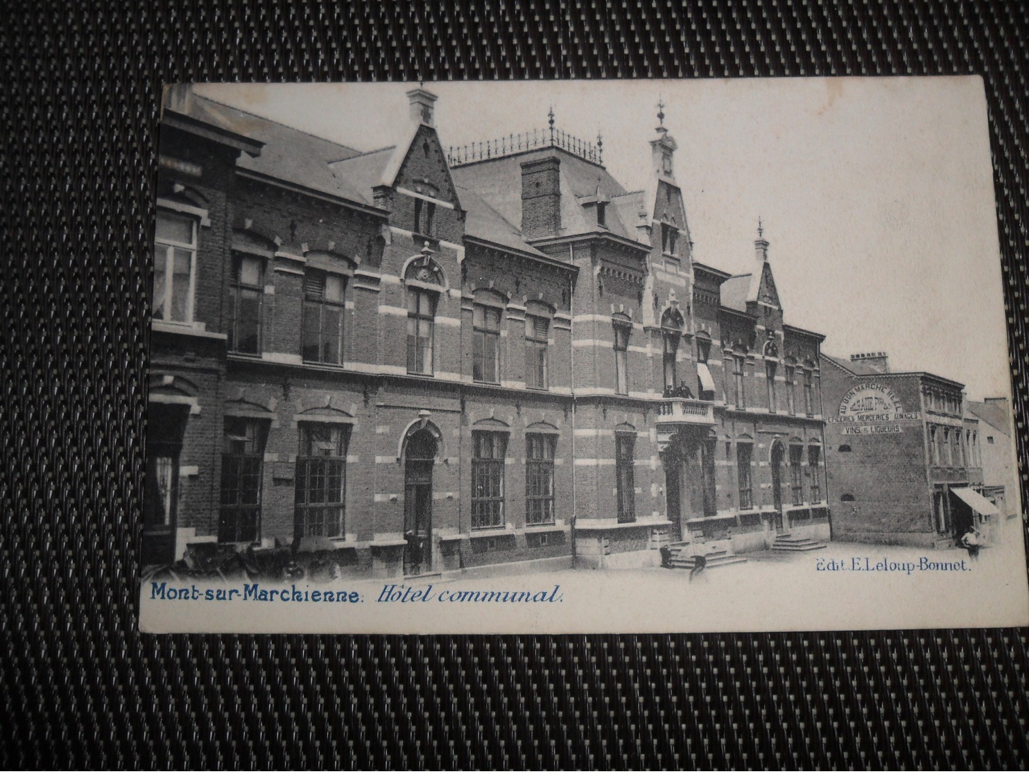 Beau lot de 60 cartes postales de Belgique     Mooi lot van 60 postkaarten van België  - 60 scans