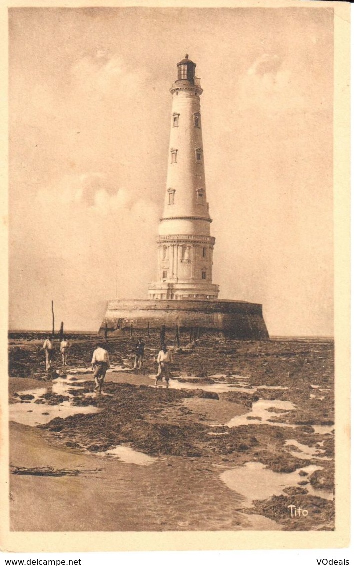 (17) Charente Maritine - CPA - Royan - Le Phare De Cordouan - Royan