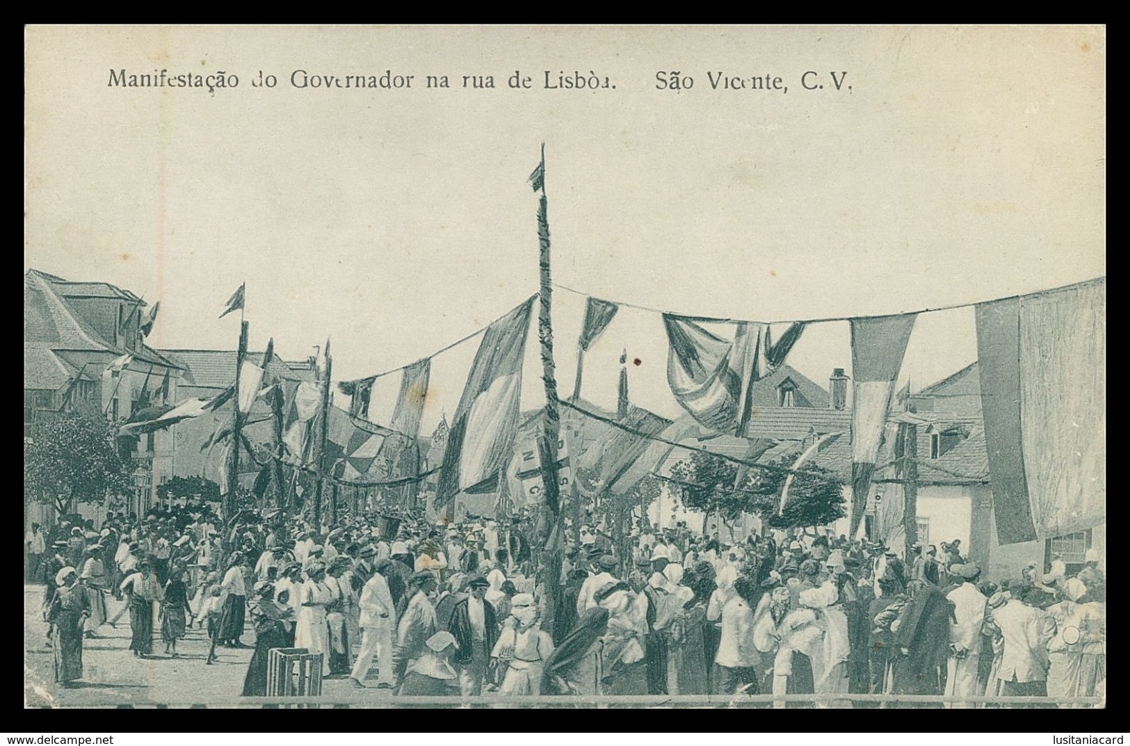 SÃO VICENTE - Manifestação Do Governador Na Rua De Lisboa. ( Ed. Hotel Brazileiro) Carte Postale - Cape Verde