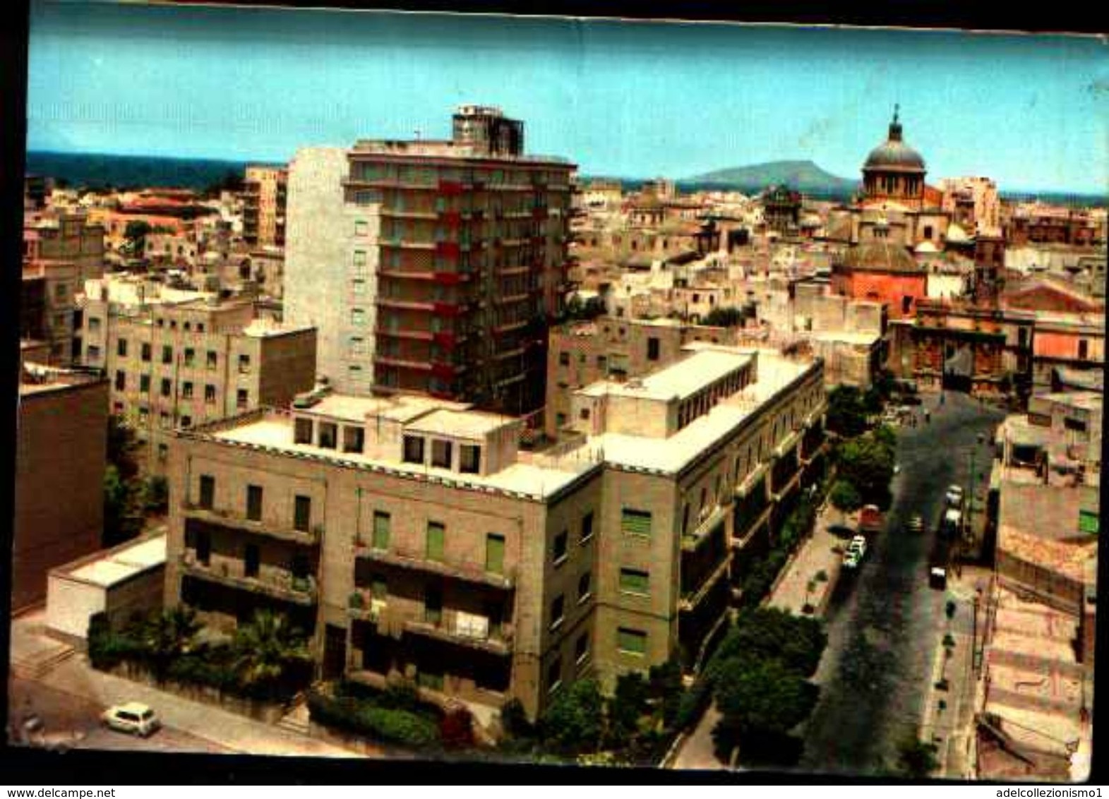 71258) CARTOLINA DI MARSALA-VIA SCIPIONE L'AFRICANO E PORTA GARIBALDI -VIAGGIATA- - Marsala