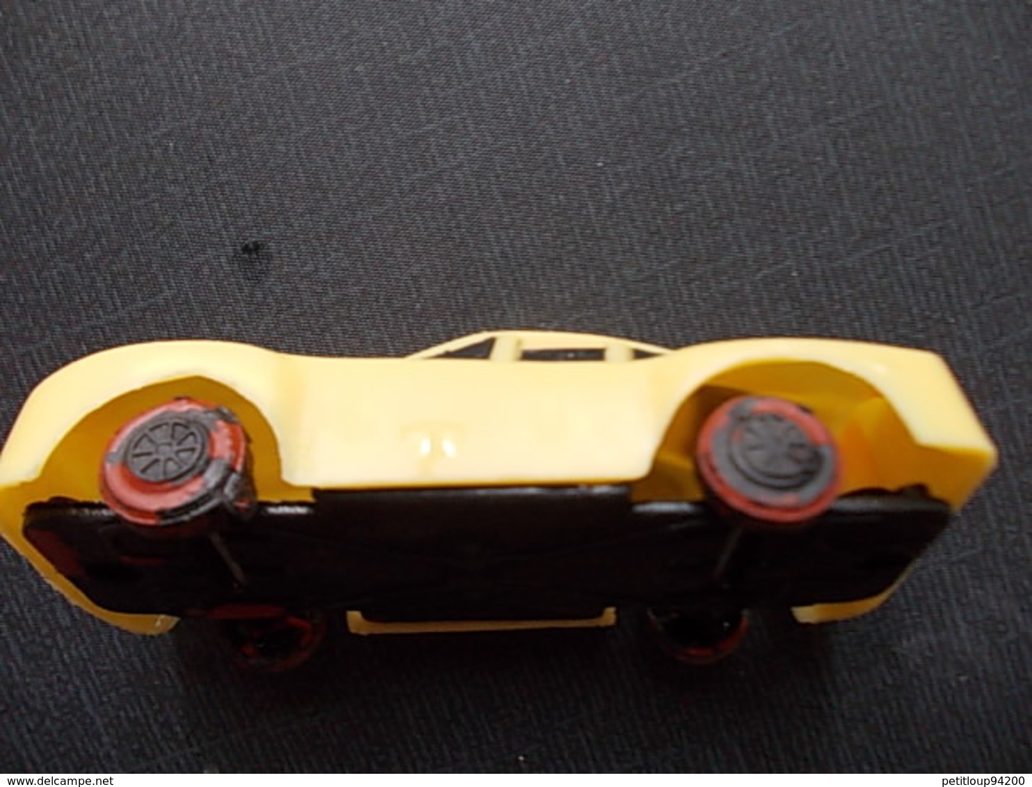 1 VOITURE JOUET ANNEES 1960 - Jouets Anciens