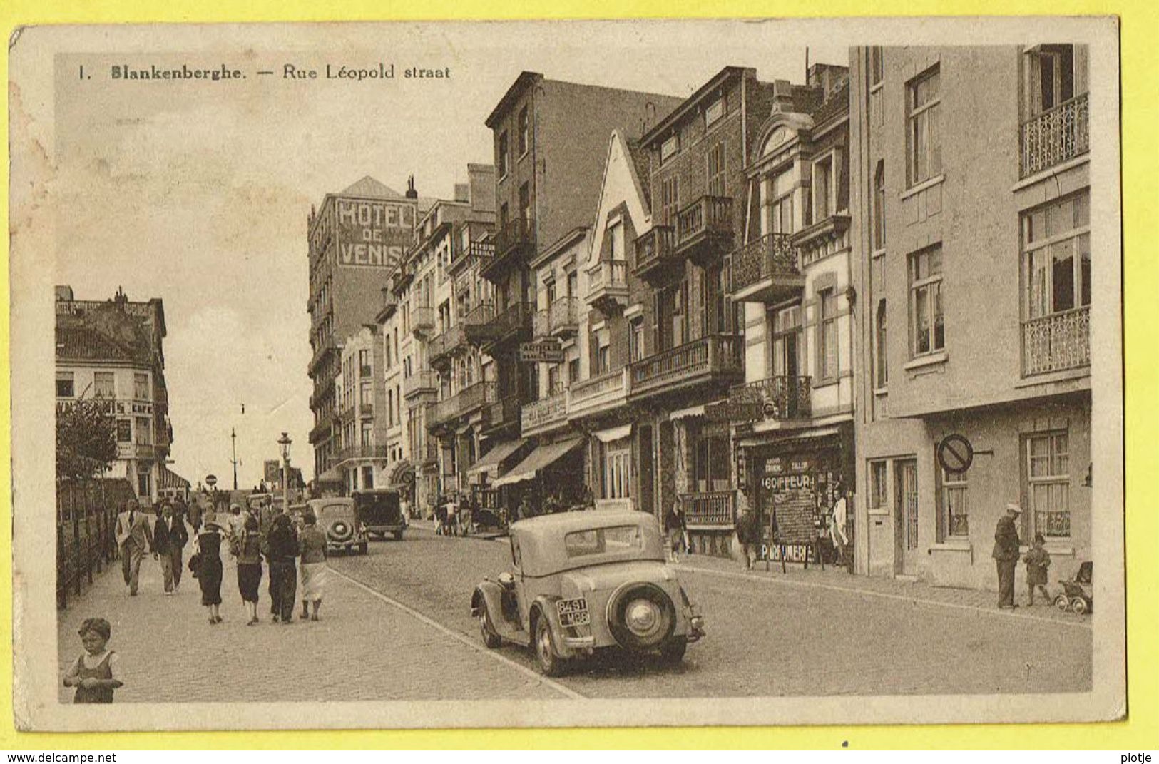 * Blankenberge - Blankenberghe (Kust - Littoral) * (Gegy, Nr 1) Rue Léopold Straat, Animée, Coiffeur, Hotel De Venise - Blankenberge