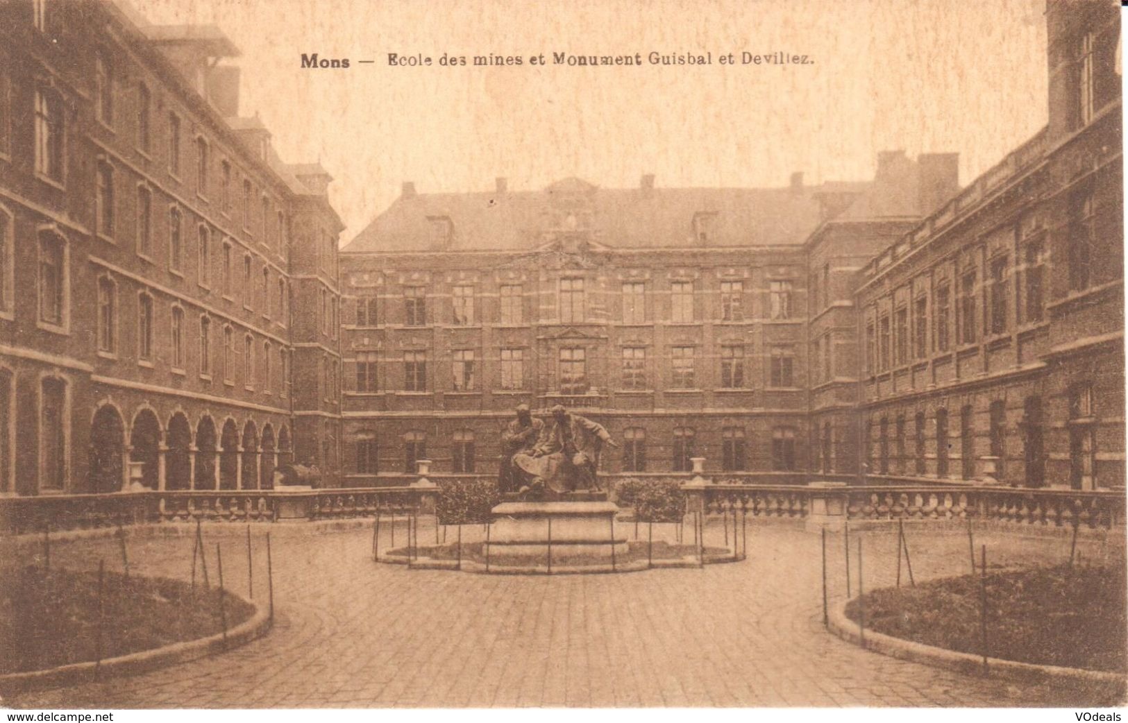 Mons - CPA - Mons - Ecole Des Mines Et Monument Guisbal Et Devillez - Mons