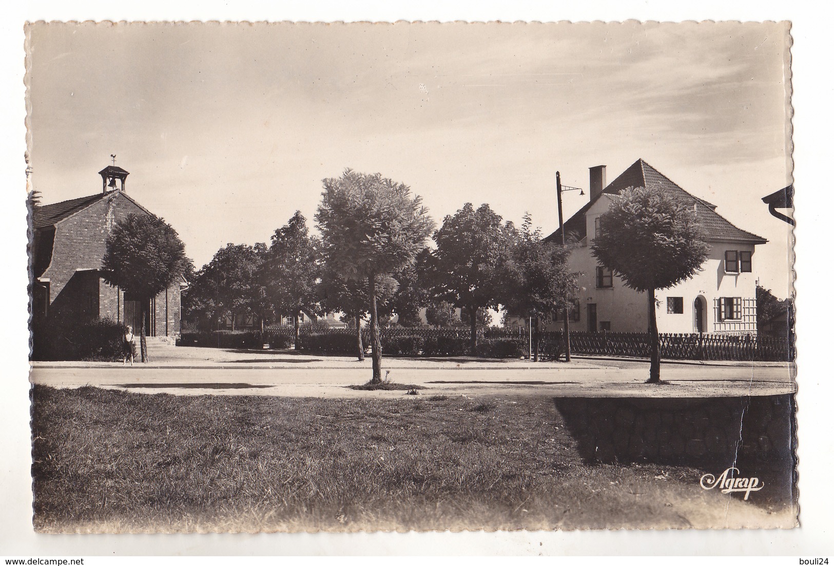 CREHANGE CITE EN MOSELLE LA CHAPELLE ET LE PRESBYTERE  CARTE  CIRCULEE - Autres & Non Classés