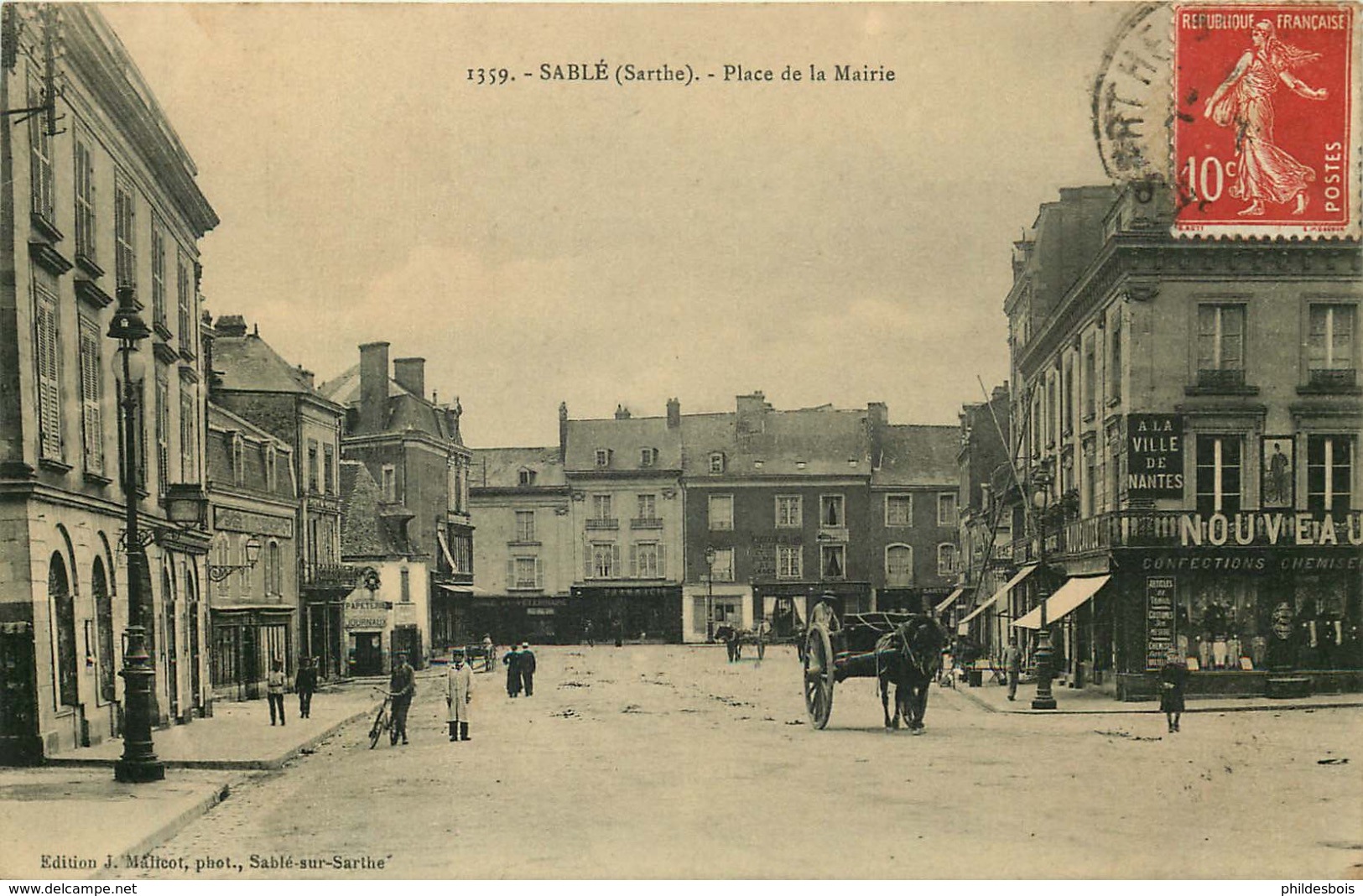 SARTHE  SABLE  Place De La Mairie - Sable Sur Sarthe