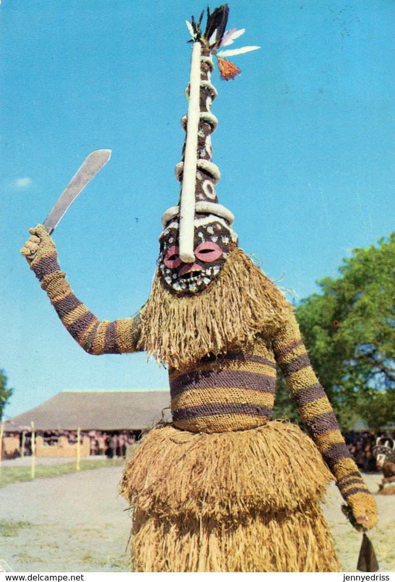 ZAMBIA  , Danza  , Costumi  , Makishi  Dancer - Zambie