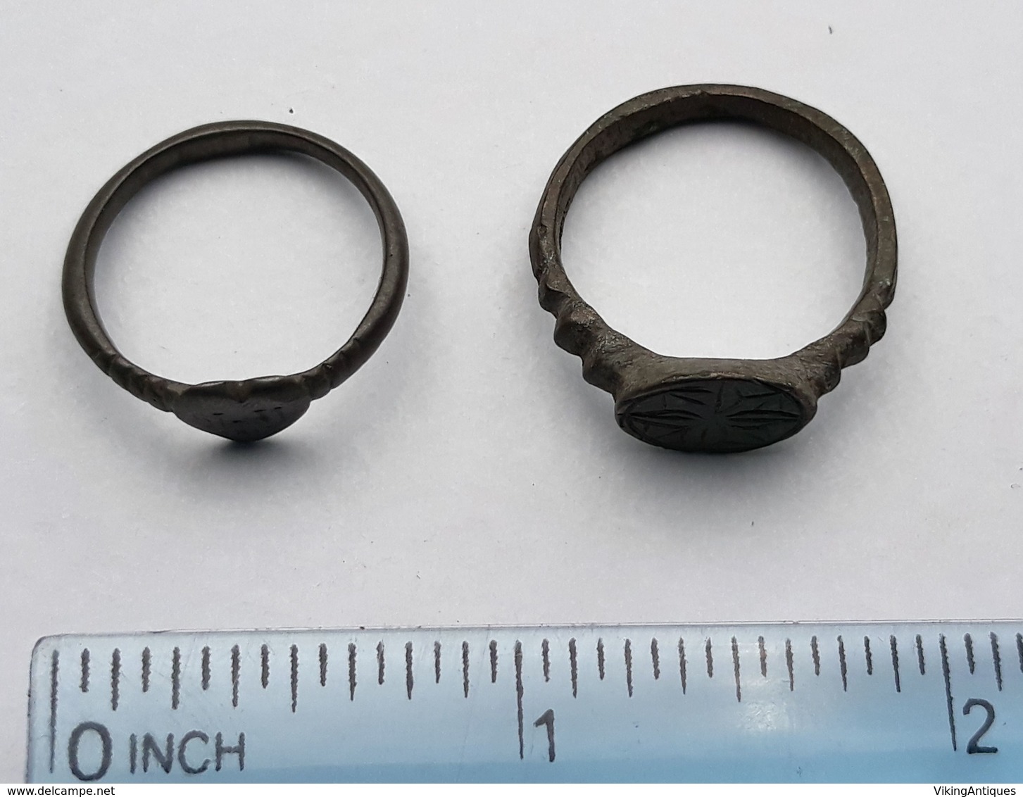 Beautiful Medieval Rings 15-17 Centuries - Archéologie
