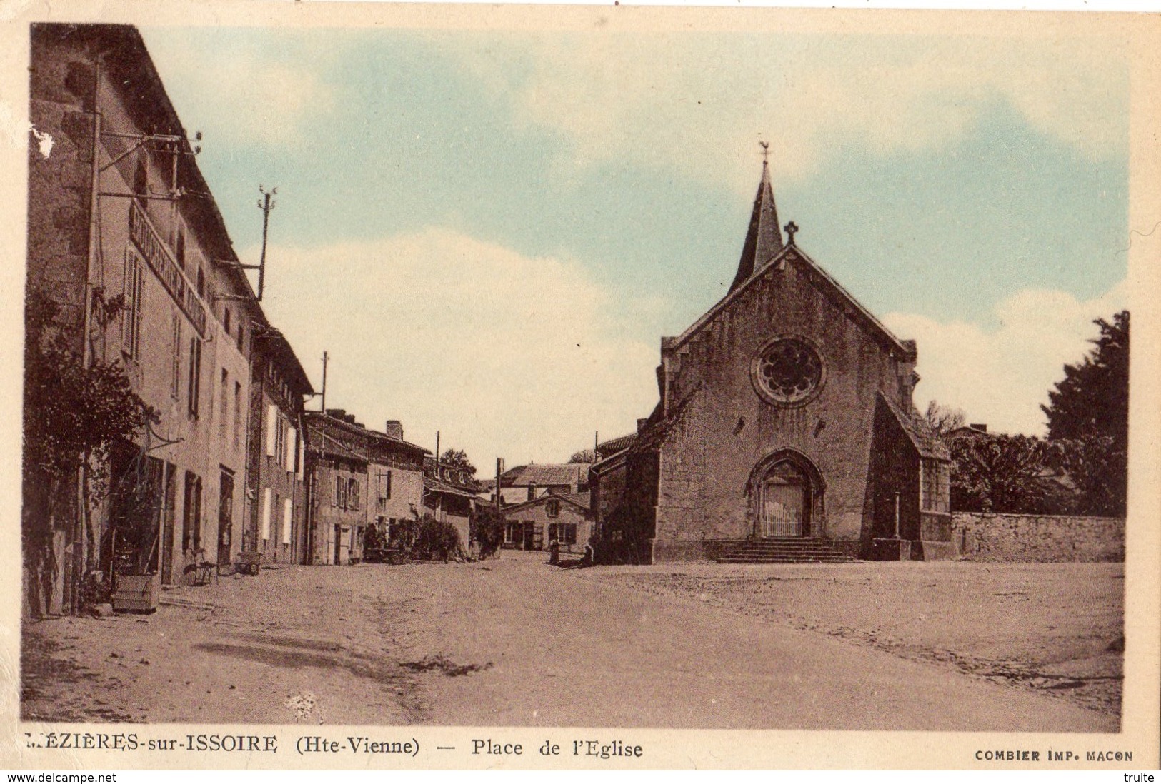 MEZIERES-SUR-ISSOIRE PLACE DE L'EGLISE - Meziere Sur Issoire