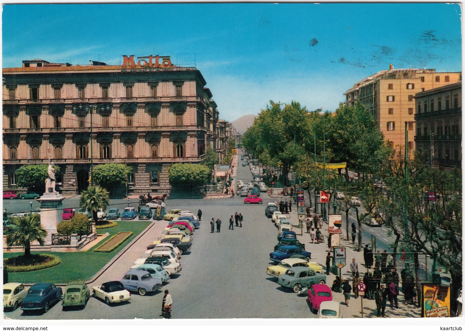 Palermo: FIAT 1200 CABRIOLET,600,1400,1100, OPEL REKORD P1, RENAULT DAUPHINE,FORD ANGLIA, INNOCENTI A40,MINI Via Libertà - Turismo