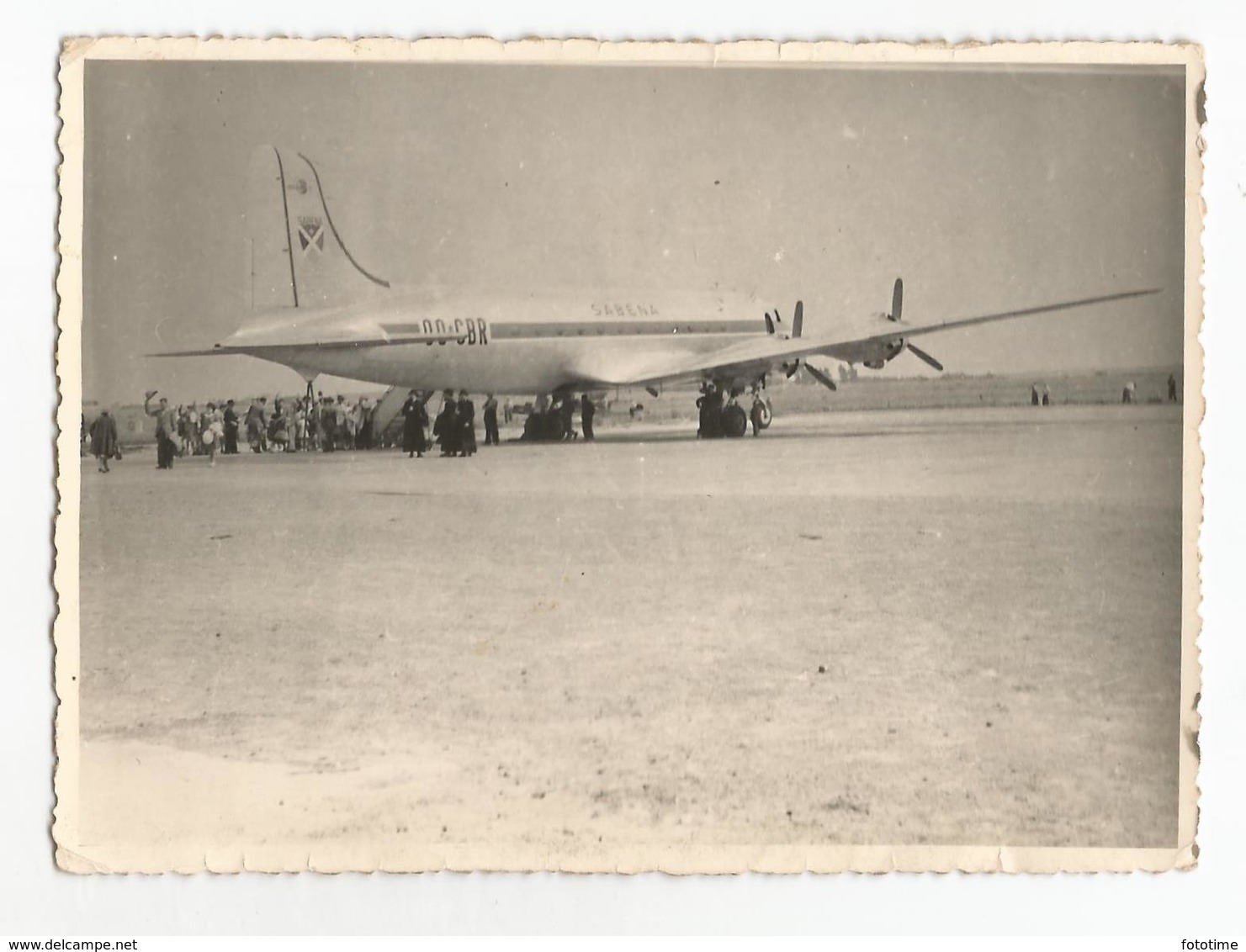 Photographie Avion Douglas DC-4 Sabena OO-CBR Photo Aviation à Hélices Vintage Plane Embarquement Sur Le Tarmac - Autres & Non Classés