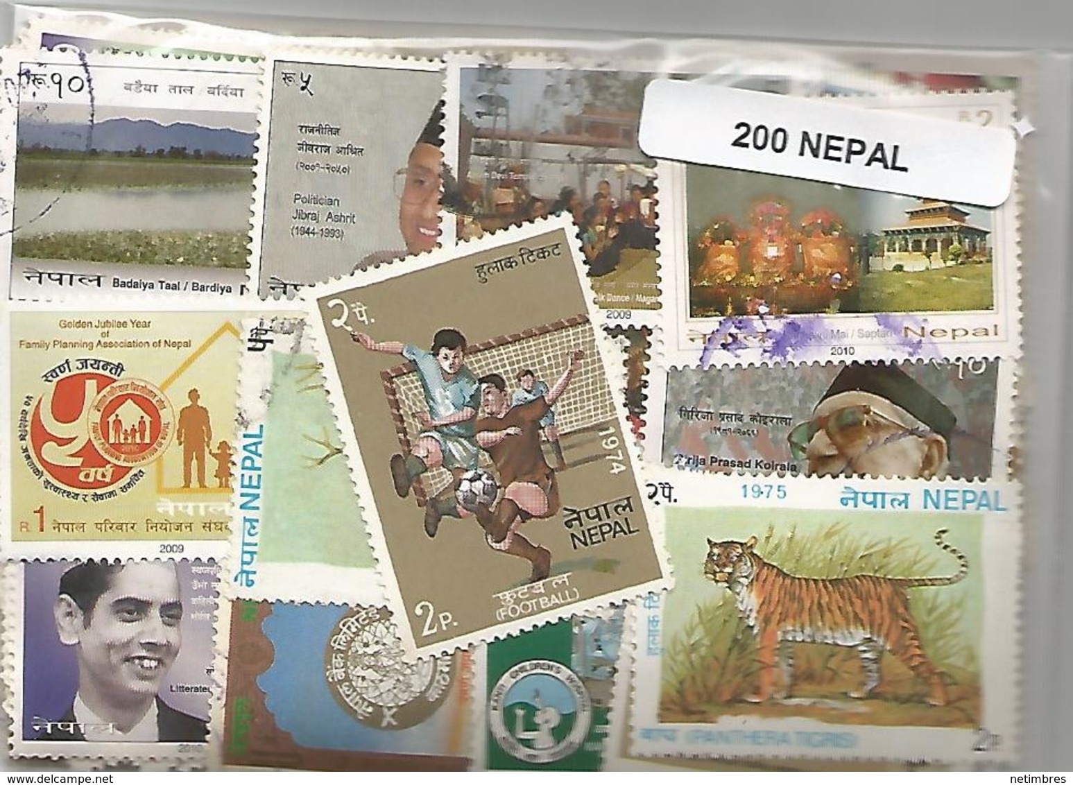 Lot De 200 Timbres Du Nepal - Népal