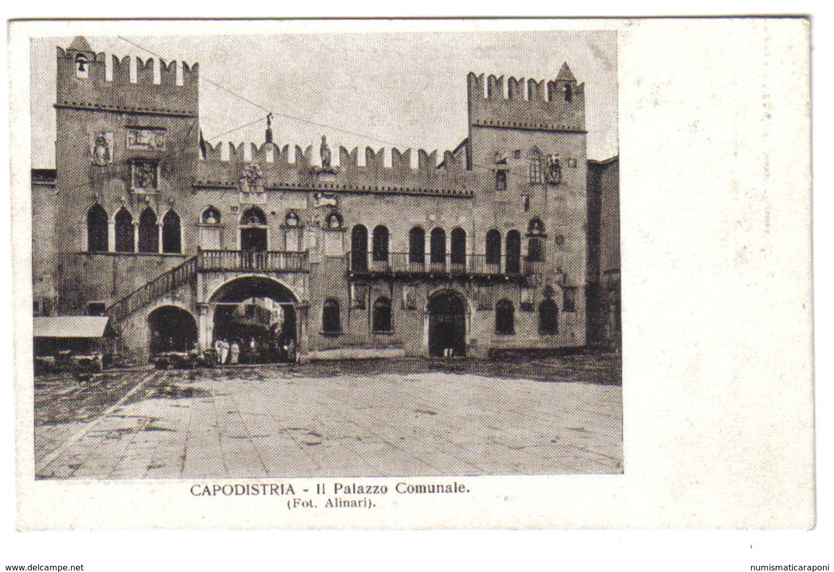 CAPODISTRIA IL PALAZZO COMUNALE NON VIAGGIATA COD C.936 - Altri & Non Classificati