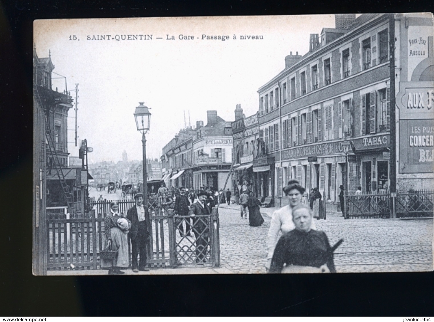 SAINT QUENTIN PASSAGE A NIVEAU - Saint Quentin