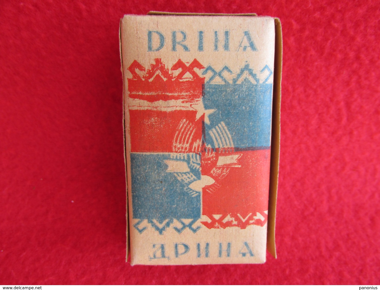 TOBACCO VINTAGE CARDBOARD BOX  DRINA - FACTORY FNR YUGOSLAVIA  WITH 10 CIGARETTES INSIDE - Boites à Tabac Vides