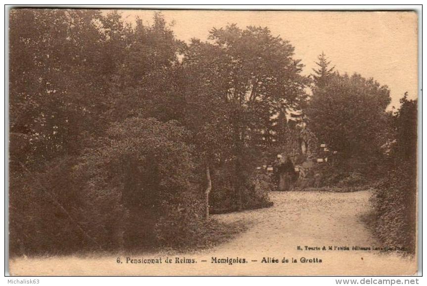 41kz 448 CPA - PENSIONNAT DE REIMS MOMIGNIES - ALLEE DE LA GROTTE - Momignies