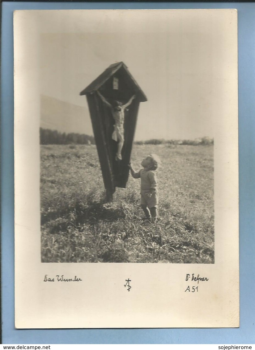 Igls Bei Innsbruck (Tirol) Von Adalbert Defner Das Wunder Partie Am Feldkreuz Crucifix Mit Kind 2 Scans 05-08-1953 - Igls