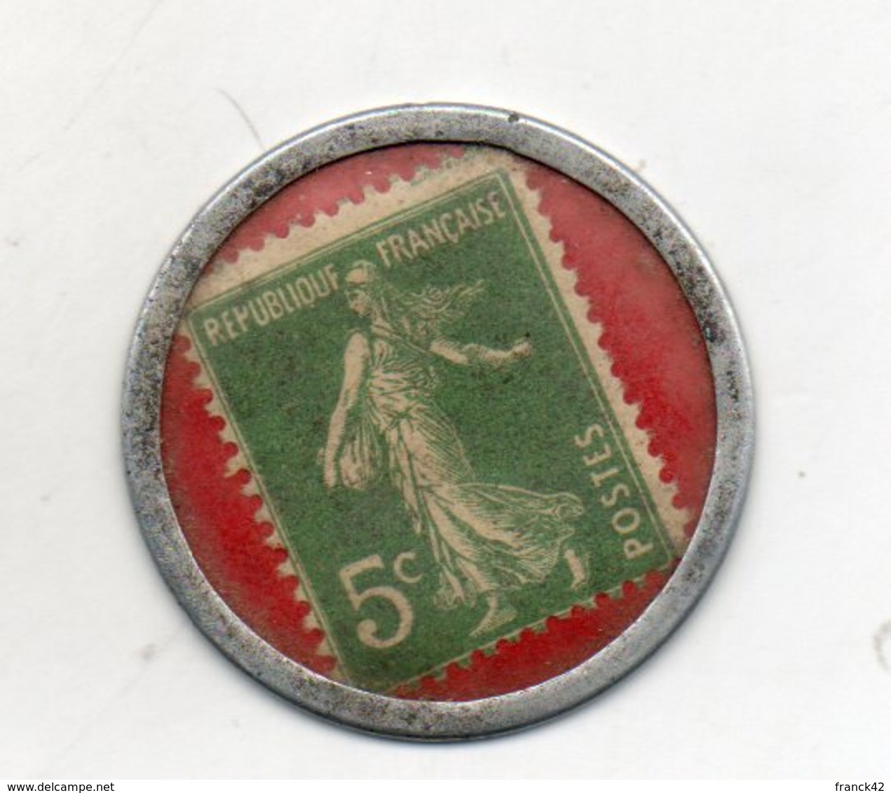 Timbre Monnaie. Crédit Lyonnais. Emprunt National 6% 1920. Fond Rouge. - Monedas / De Necesidad