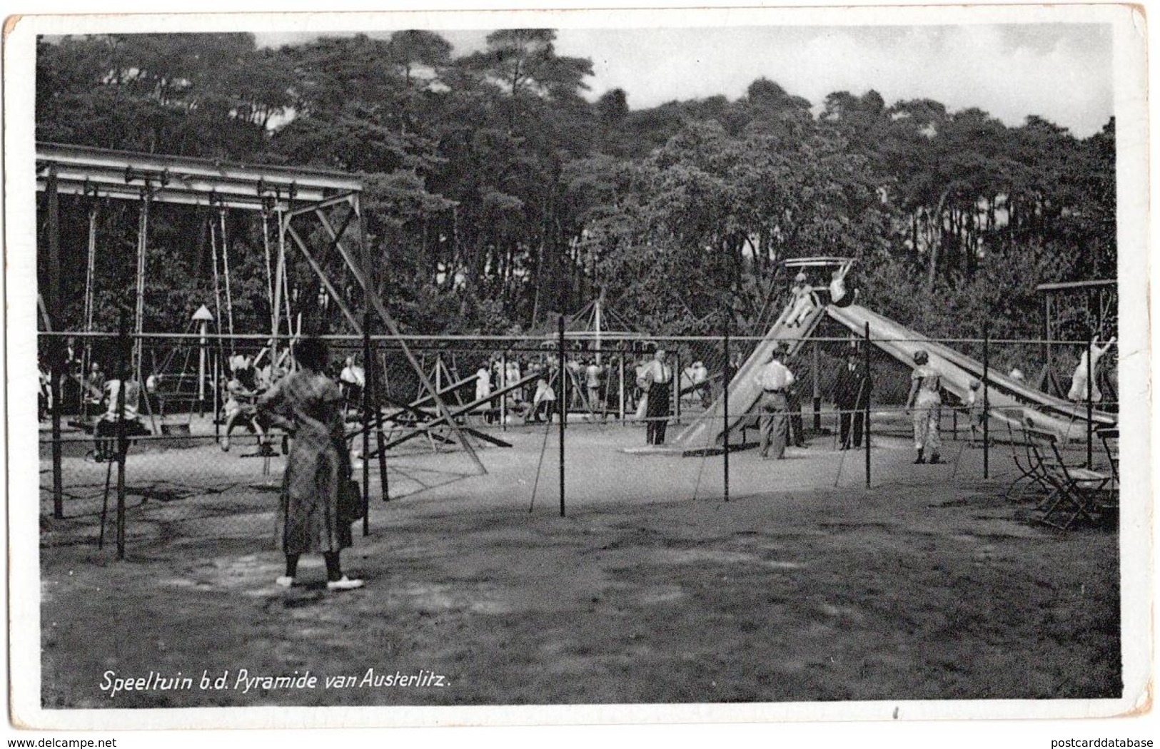 Speeltuin Bij De Pyramide Van Austerlitz - Austerlitz