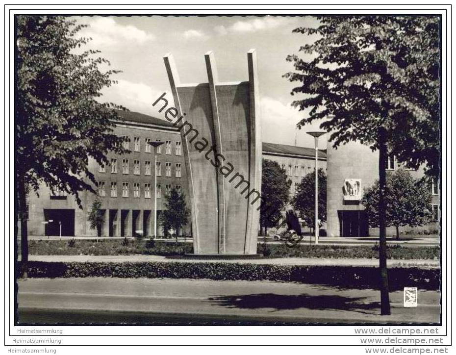 Berlin - Denkmal Am Platz Der Luftbrücke - Foto- AK Grossformat - Tempelhof