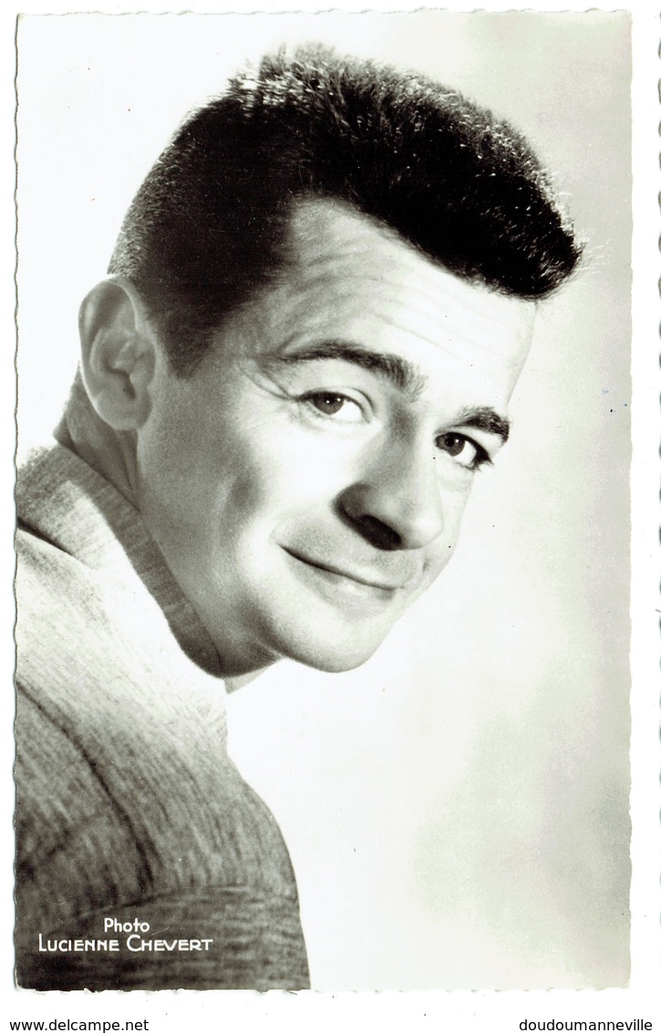 Carte Photo - SERGE REGGIANI - Acteur - Chanteur - Artiste - Cinéma - Star - Célébrité - Cantanti E Musicisti