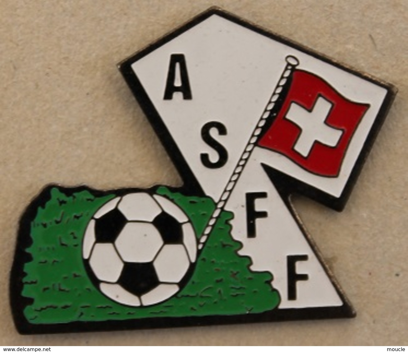 ASSOCIATION SUISSE DES FANS DE FOOTBALL - ASFF - BALLON - DRAPEAU - SCHWEIZ - SOCCER FAN'S SWISS  -     (20) - Associations