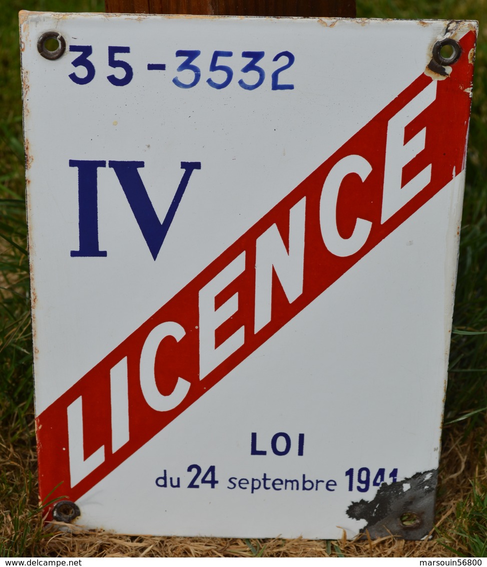 Plaque émaillée Licence IV Dept 35 Années 1950,H: 20 L:15 - Enseignes