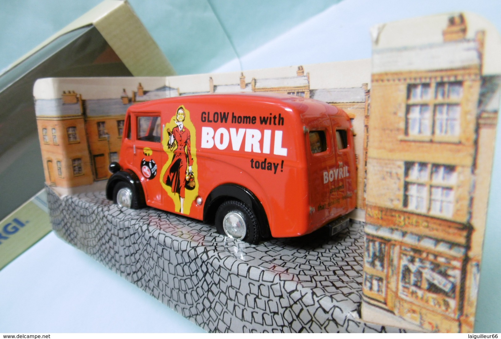 Corgi - MORRIS J VAN Bovril Réf. 96892 BO 1/43 - Corgi Toys