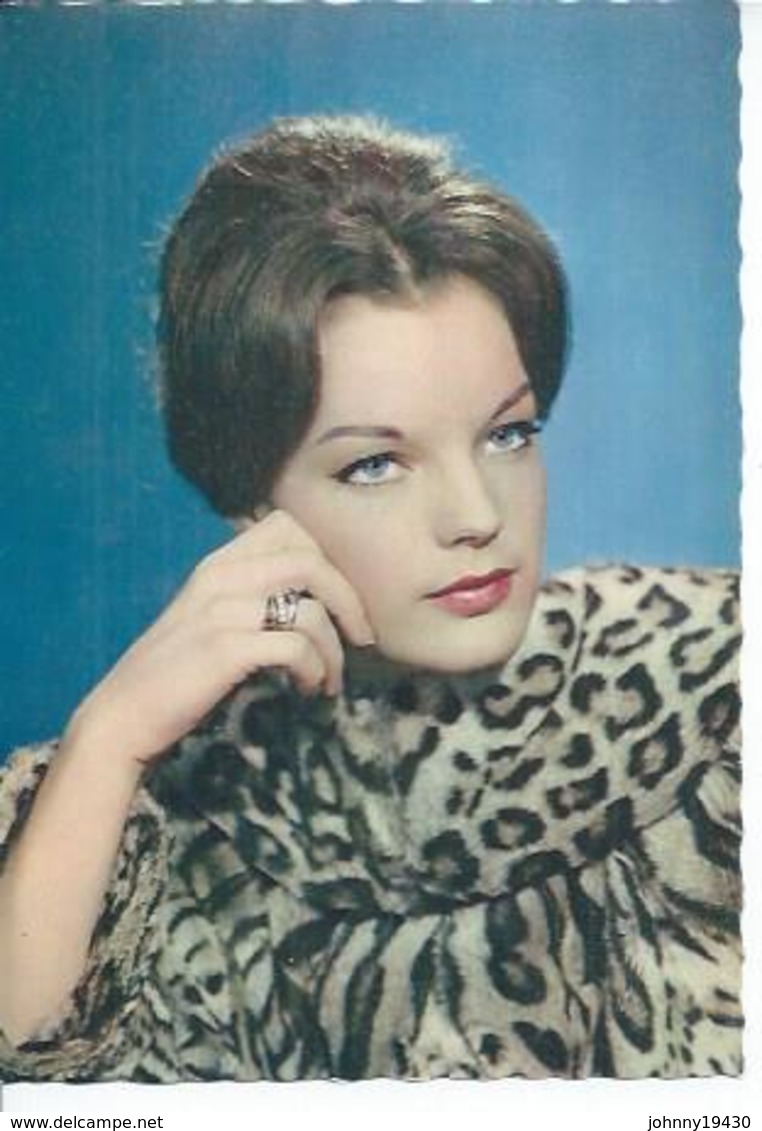 139 - ROMY SCHNEIDER - Entertainers