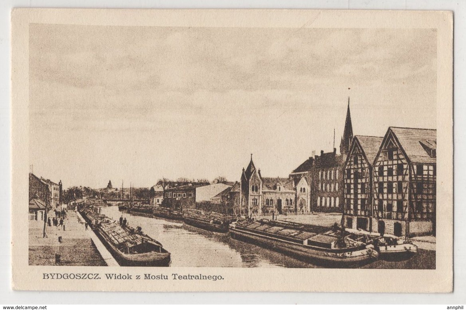 0058 Poland Bydgoszcz Widok Z Mostu Teatralnego Embankment And Barges - Poland