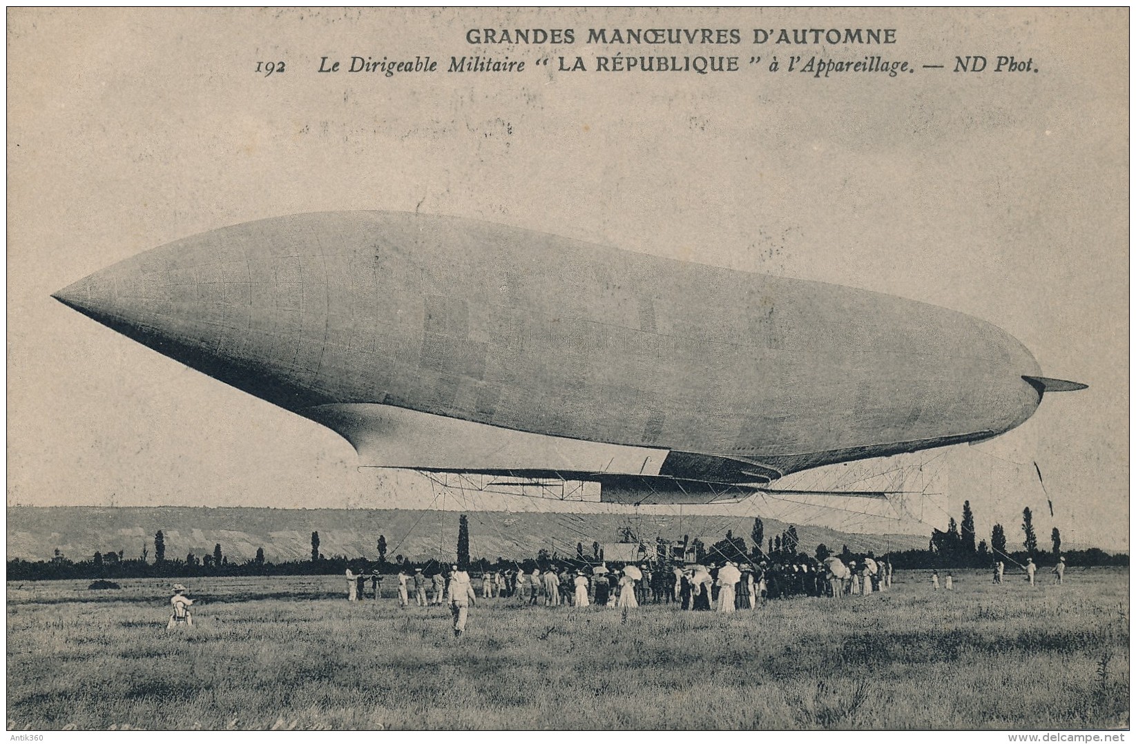 CPA Aviation Dirigeable LA REPUBLIQUE Grandes Manoeuvres D'Automne Dirigeable à L'appareillage - Airships