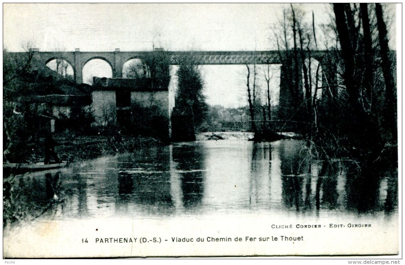 N°63763 -cpa Parthenay -viaduc Du Chemin De Fer Sur Le Thouet- - Ouvrages D'Art