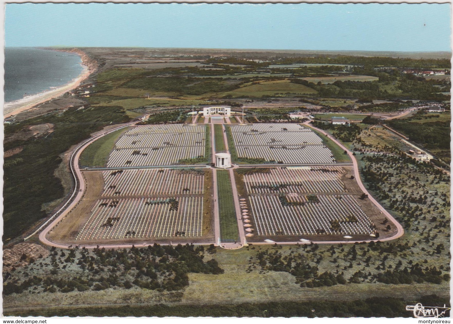 Calvados : COLLEVILLE Sur MER : Le  Cimetière  Américain  St Laurent  : Vue  Aérienne - Autres & Non Classés