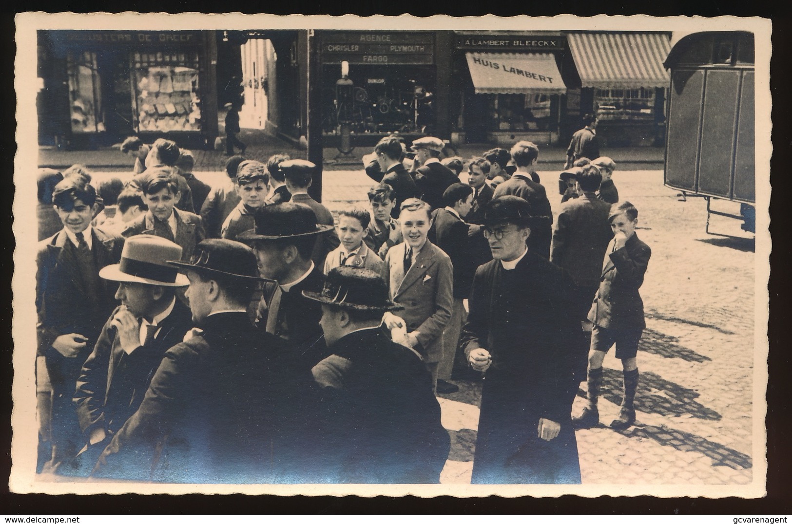 FOTOKAART SCHOOLREIS JONGENS SINT HENDRIKSCOLLEGE IN 1933 ( SCHAARBEEK ) - Deinze