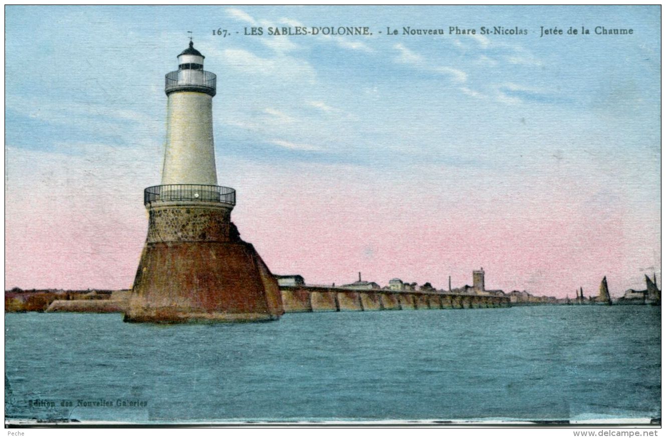 N°63828 -cpa Les Sables D'Olonne -le Nouveau Phare- - Sables D'Olonne