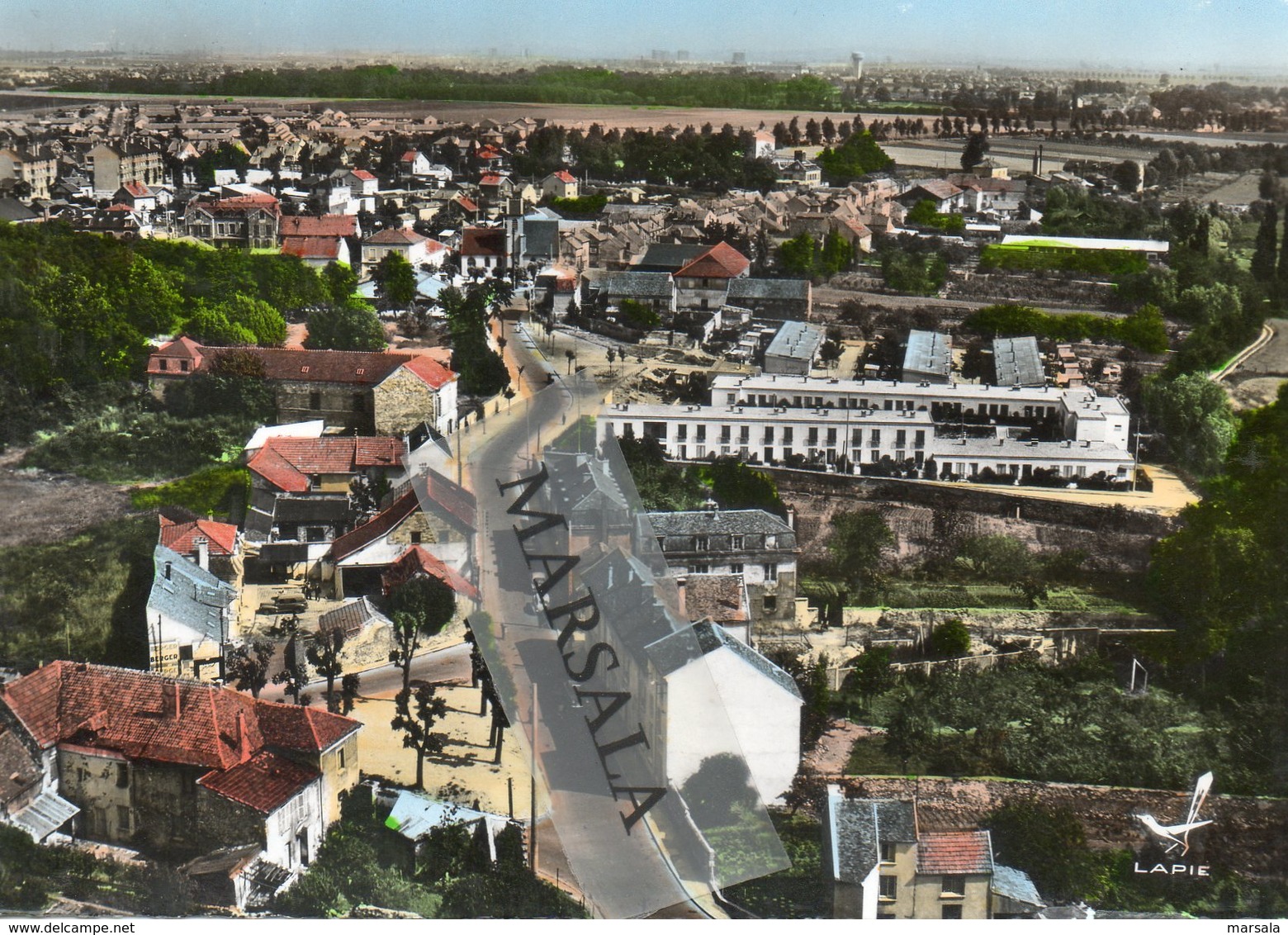 CPSM  Garges Les Gonesse Vue Panoramique  La Cité  Du Parc - Garges Les Gonesses