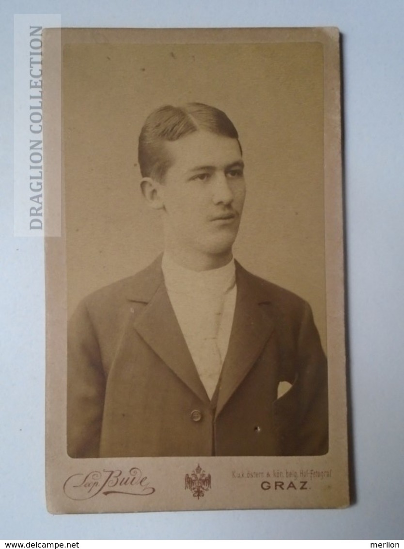 DC47.1  Old Photo  -  Young Man - Hair Style - Costume     Atelier Leopold BUDE  -Graz   Steiermark   Ca 1880-90's - Personnes Anonymes