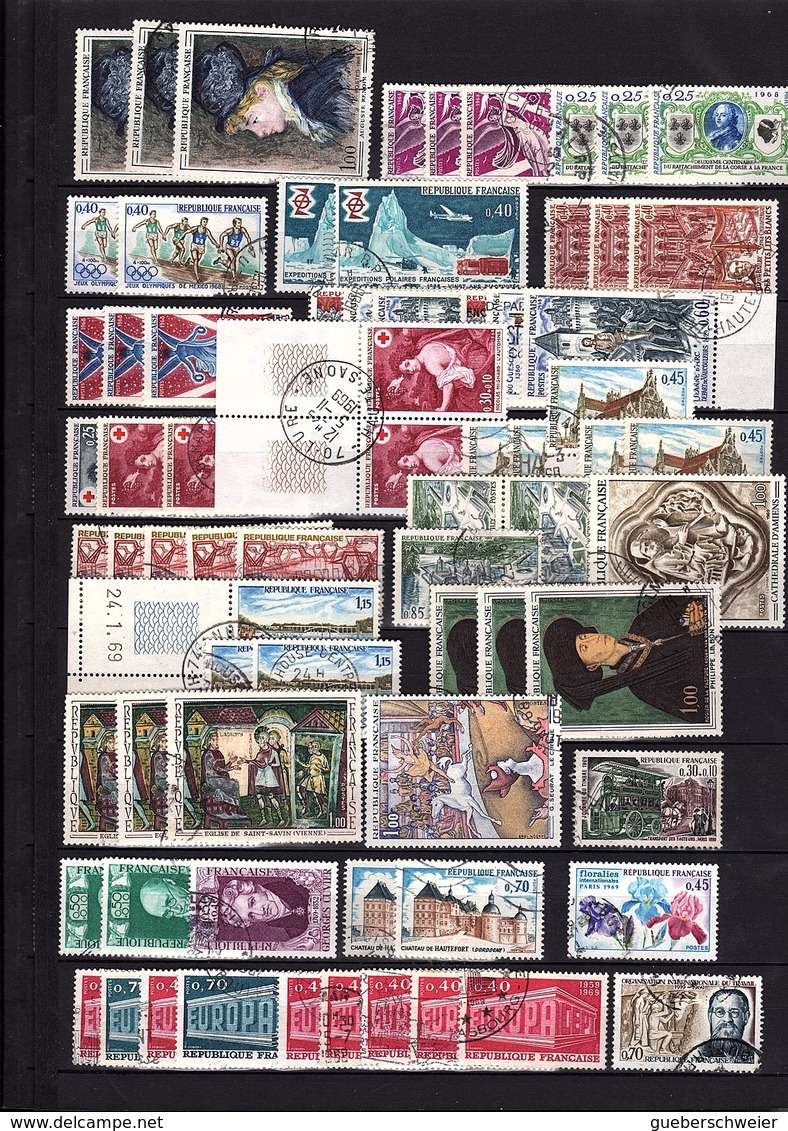 Stock de timbres de France par multiples entre année 1960 et 1980 environs 2300 timbres forte côte