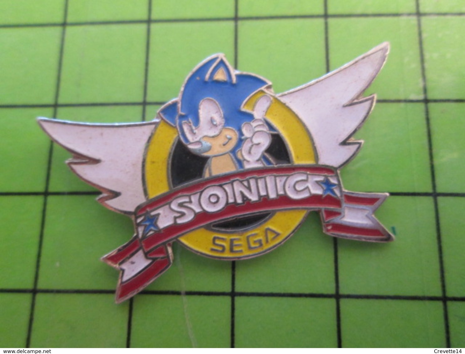 410F Pin's Pins / Rare Et Beau THEME JEUX / HERISSON SONIC Ta Mère JEU DE CONSOLE SEGA - Jeux