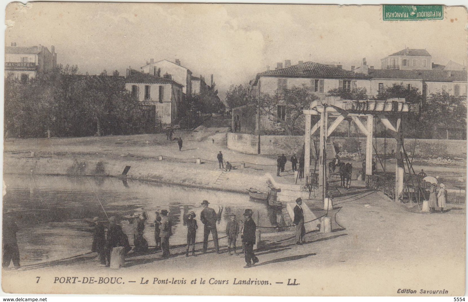 13 Port De Bouc  Le Pont Levis Et Le Cours  Landrivon - Other & Unclassified