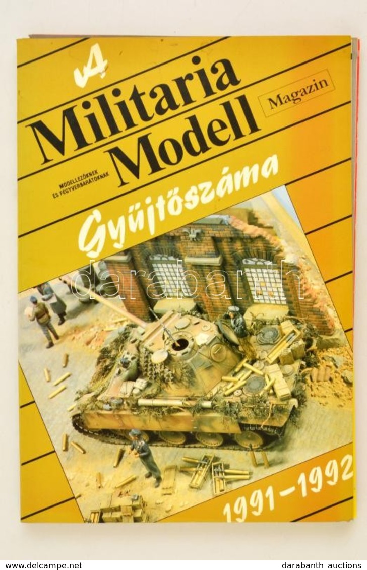 1991-1992 A Militaria Modell Magazin Gy?jt?száma. Bp., Magor. Papírkötés. Rossz állapotban! 
Számos Kijáró Oldallal, Szá - Unclassified