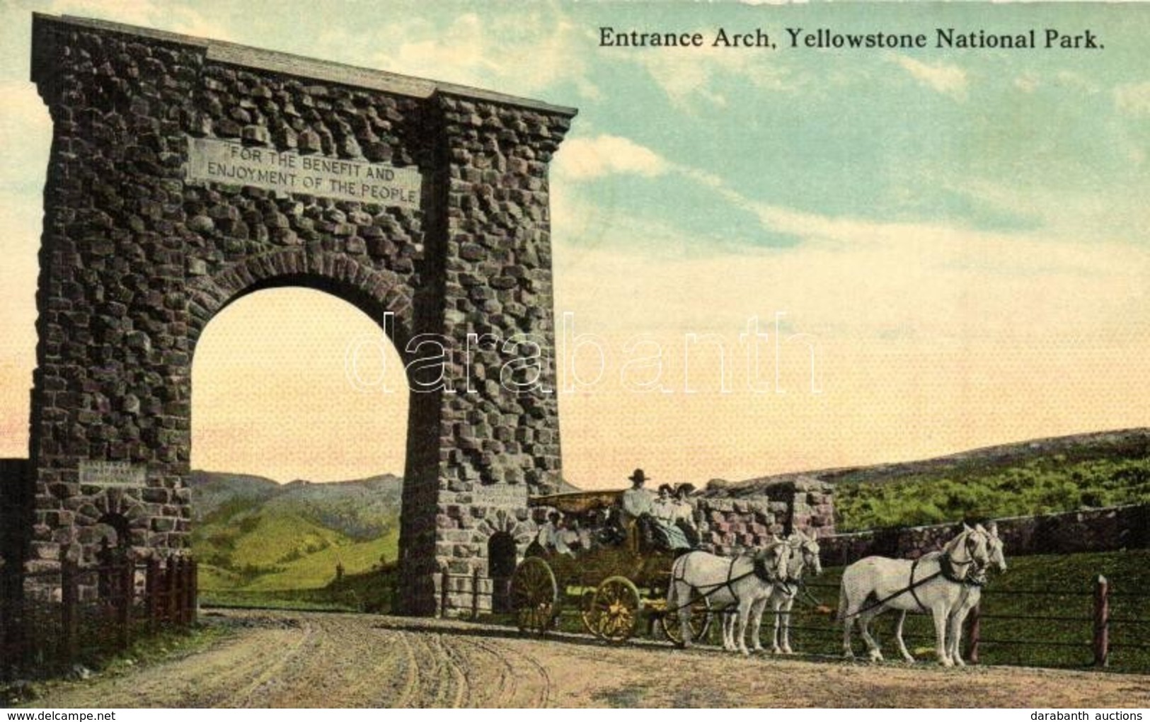 * T2 Yellowstone National Park, Entrance Arch With Horse Carriage - Unclassified