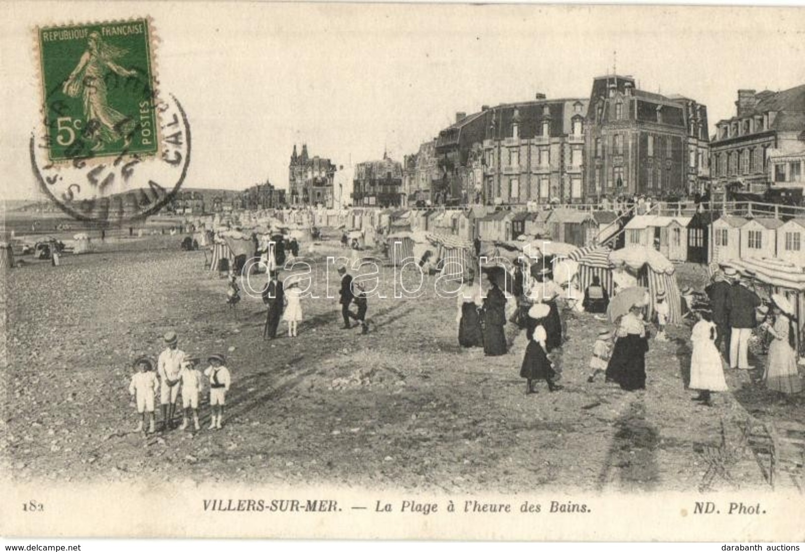 T2/T3 Villers-sur-Mer, La Plage á L'heure Des Bains / Beach At Bath Time, Sunshade, Houses. TCV Card (EK) - Non Classés