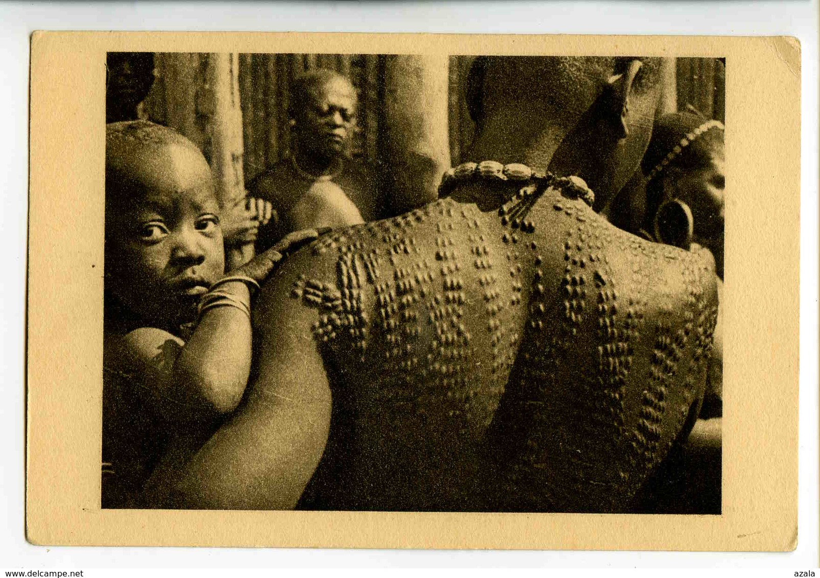 A 130  -  Caméroun  - Tatouages En Relief  -  Photo René Moreau - Afrique