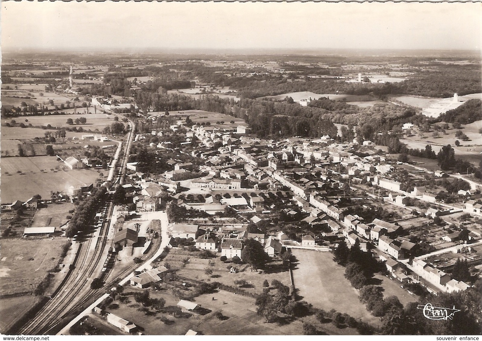 CP Chasseneuil Vue Générale Aérienne 16 Charente - Autres & Non Classés