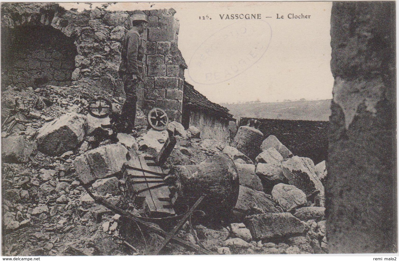 CARTE POSTALE     VASSOGNE 02   Le Clocher - Autres & Non Classés