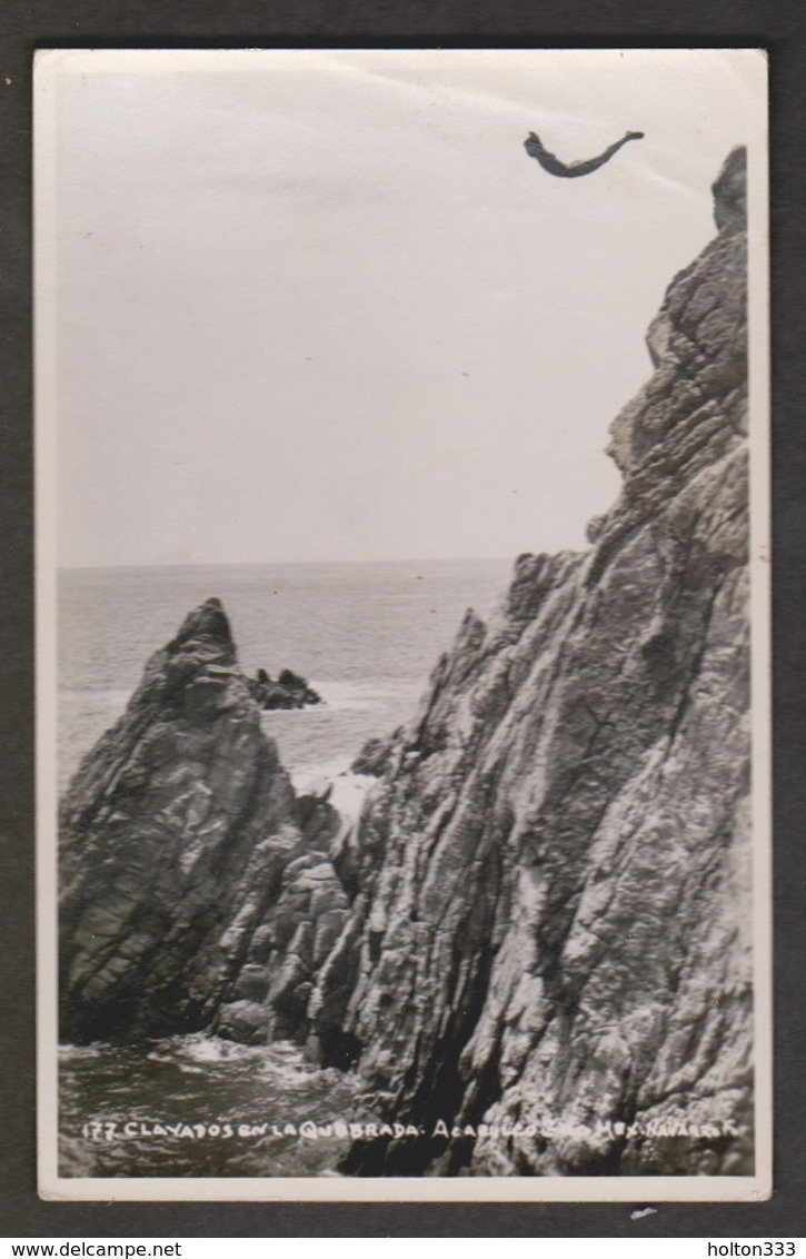 Famous Cliff Divers, Acapulco, Mexico - Unused 1950s - México